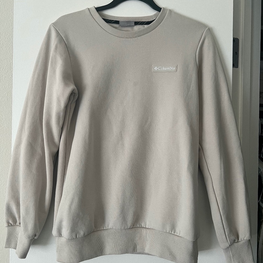 Columbia sweatshirt